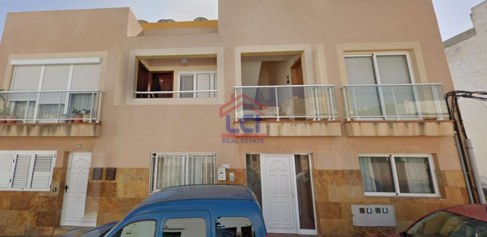 Apartamento en venta en Arrecife, Altavista photo 0
