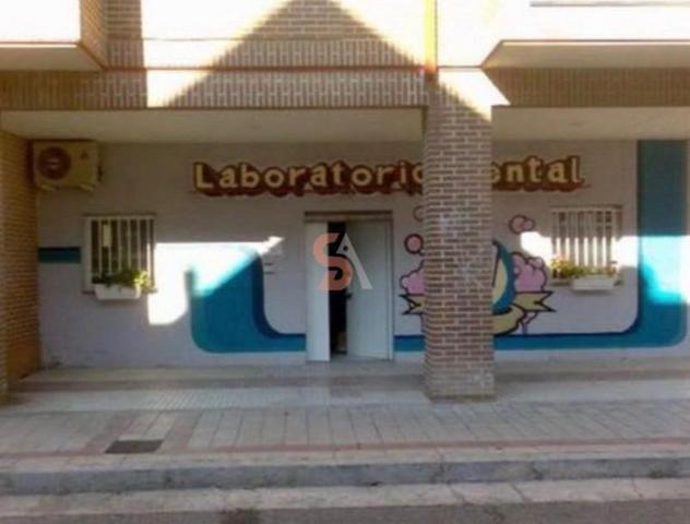 Local comercial en venta en Valladolid, Semicentro photo 0