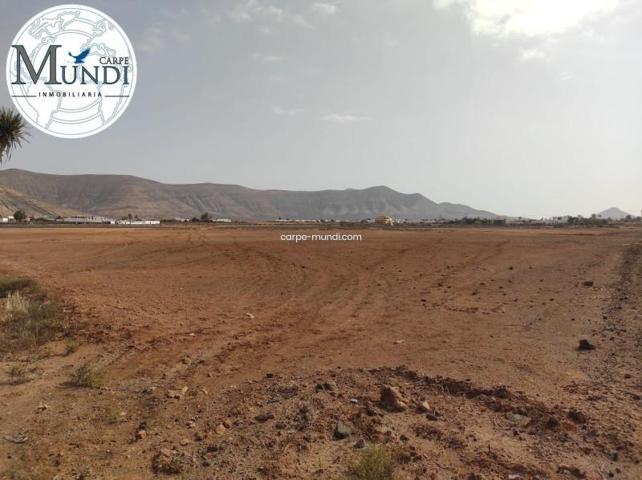 Parcela en venta en La Oliva, La oliva photo 0