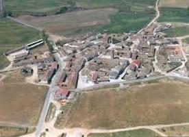Casa en venta en Santa María la Real de Nieva, Pueblo photo 0