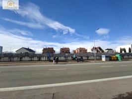 Parcela en venta en Carbajal de la Legua, Avenida de león photo 0