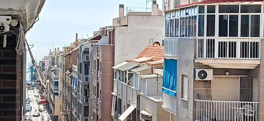 Apartamento en venta en Torrevieja, Playa del Cura photo 0