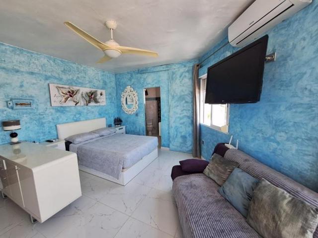 Estudio en venta en Torrevieja, La Mata photo 0