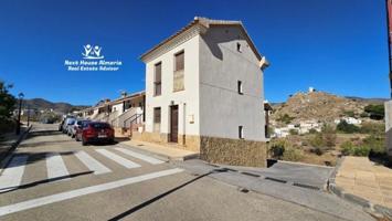 Adosada en venta en Lubrín, Lubrín photo 0