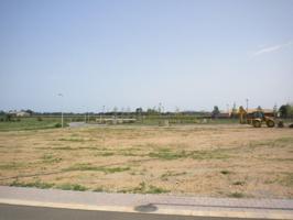 Parcela en venta en Torroella de Fluvià, Casc urbà photo 0