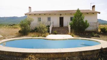 Casa con terreno en venta en Yecla, Ayuntamiento photo 0