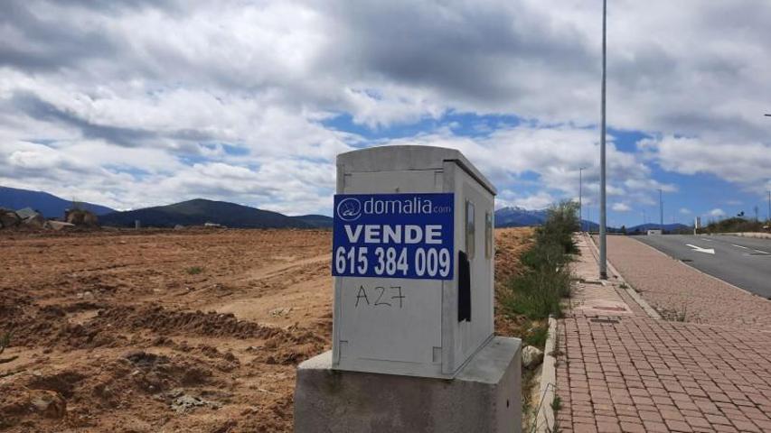 Parcela en venta en Palazuelos de Eresma, Parque Robledo photo 0