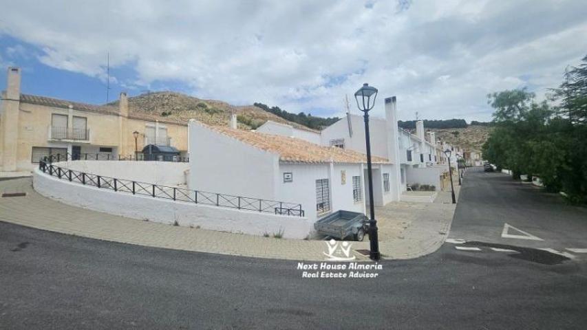 Adosada en venta en Vélez-Blanco, Vélez-Blanco photo 0