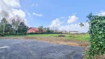 Parcela en venta en Cambre, Cecebre photo 0