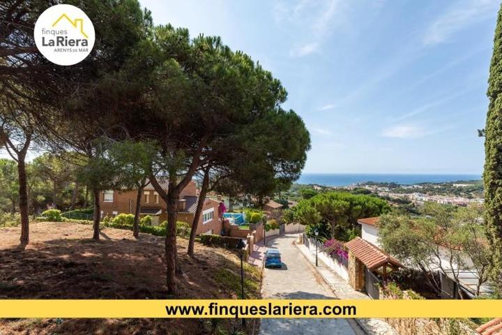 Parcela en venta en Arenys de Munt, Arenys de Munt photo 0