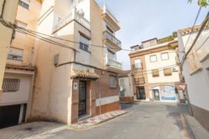 Piso en venta en Zubia, Centro photo 0