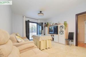 Apartamento en venta en Zubia, La Zubia photo 0