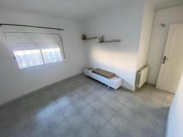 Planta baja en venta en Vilanova i la Geltrú, Barri De Mar photo 0