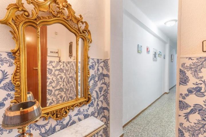 Piso en venta en Granada, Palacio de deportes photo 0