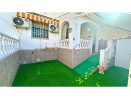 Bungalow en venta en Torrevieja photo 0