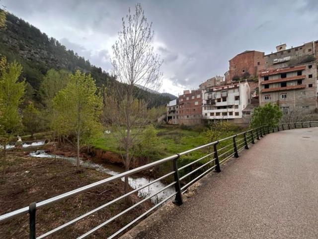 Casa en venta en Bogarra, Bogarra photo 0