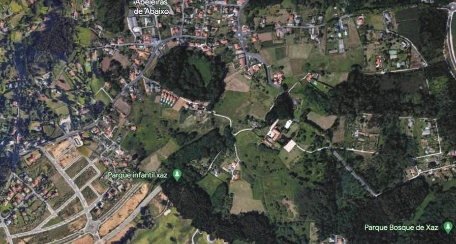 Parcela en venta en Oleiros, Xaz photo 0