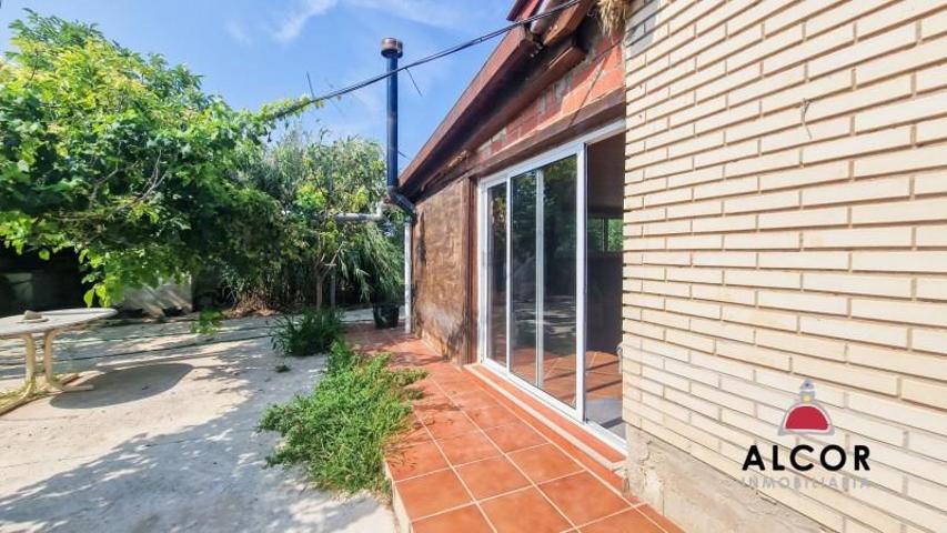 Casa con terreno en venta en Vinaròs, Afueras photo 0
