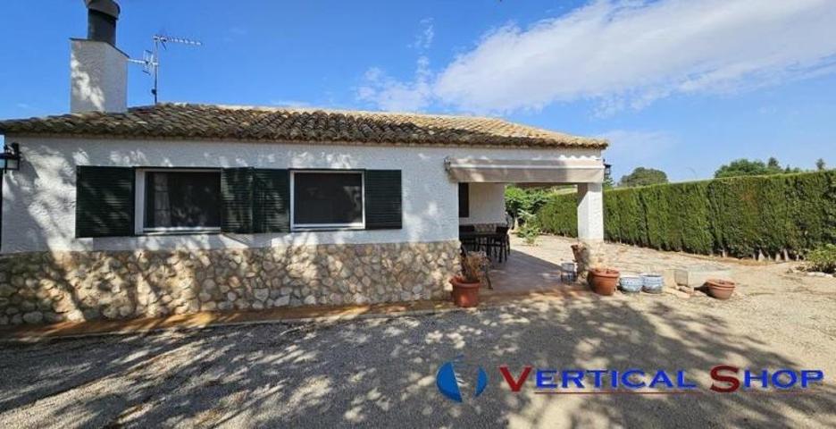 Chalet en venta en Caudete, Club de Tenis photo 0