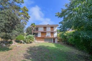 Parcela en venta en Sant Fruitós de Bages, Urbanització Pineda de Bages photo 0