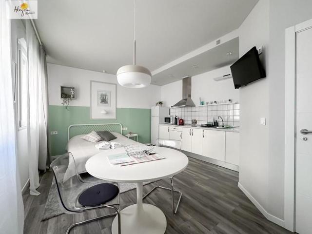 Estudio en venta en Valencia, Campanar photo 0