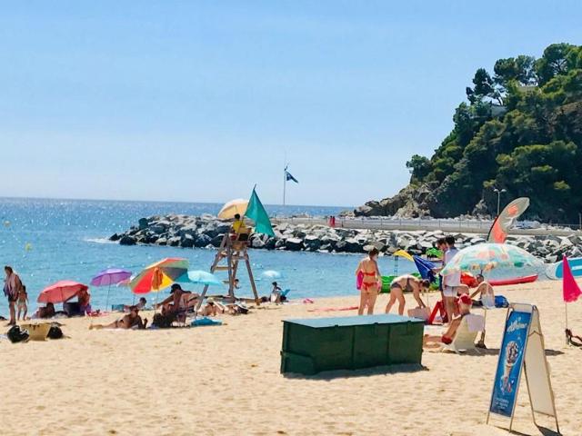 Parcela en venta en Lloret de Mar, Canyelles photo 0