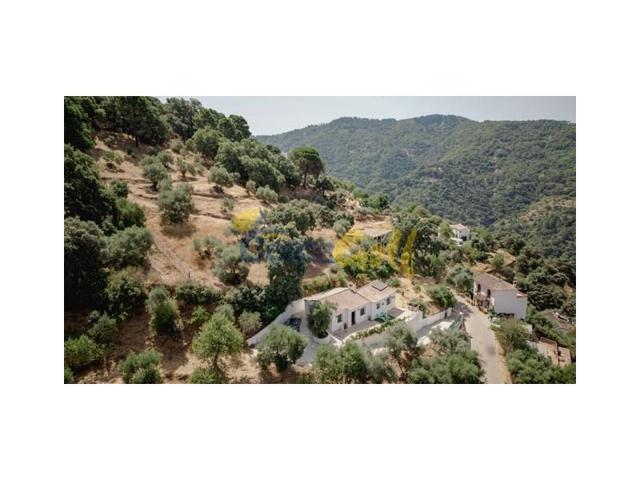 Parcela en venta en Jubrique photo 0