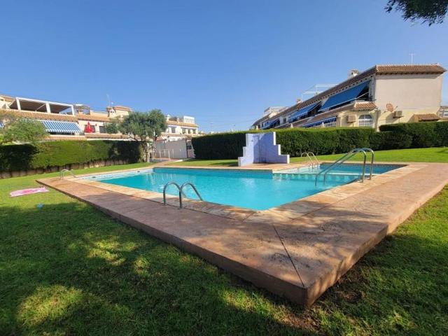 Bungalow en venta en Torrevieja, Los Frutales photo 0