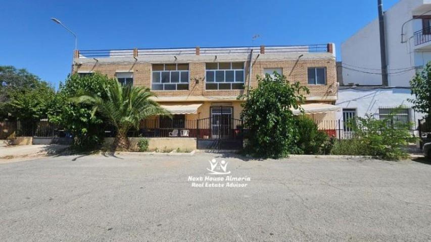 Adosada en venta en Chirivel, Chirivel photo 0