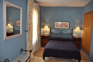 Apartamento en venta en Chiva, Urb. El Bosque photo 0