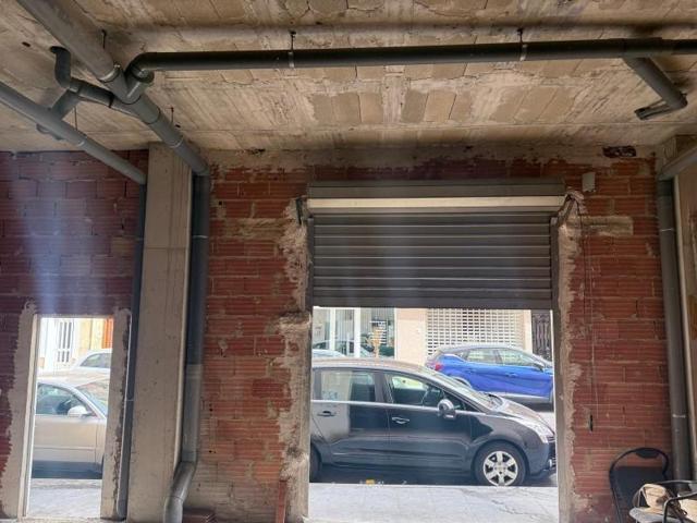 Local comercial en venta en Torrevieja, Torrevieja photo 0