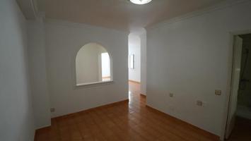Piso en venta en Las Palmas de Gran Canaria, Arenales photo 0