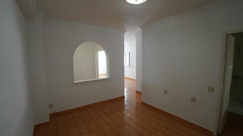 Piso en venta en Las Palmas de Gran Canaria, Arenales photo 0