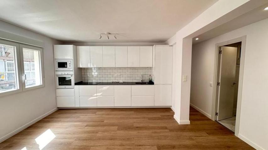 Apartamento en venta en Benidorm, Centro photo 0