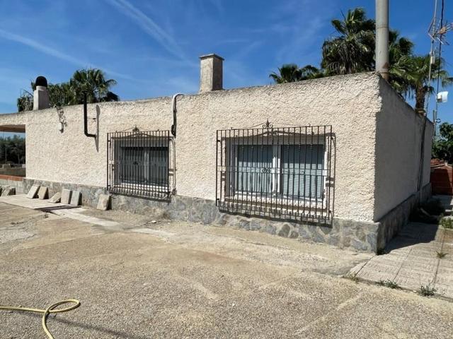 Chalet en venta en Crevillent, Comunidad valenciana photo 0