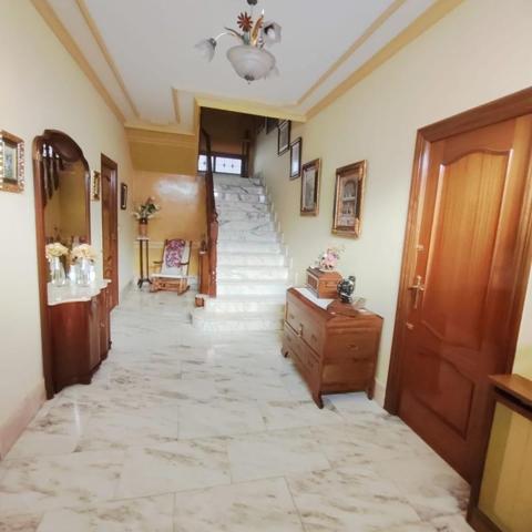 Casa en venta en Valdepeñas, Centro Salud photo 0