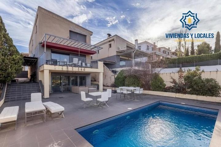 Casa en venta en Monachil, Zona metropolitana photo 0