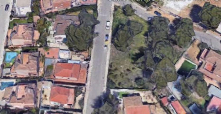 Parcela en venta en Torrent, El Vedat photo 0