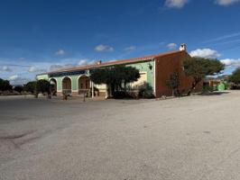 Local comercial en alquiler en Agost, Carretera agost photo 0