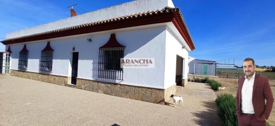 Casa con terreno en venta en Chipiona, Chipiona norte photo 0
