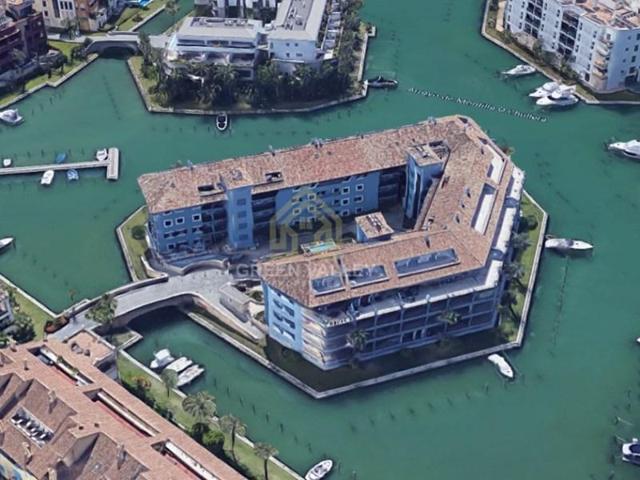 Apartamento en venta en Sotogrande photo 0