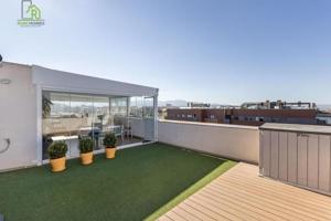 Aticos en venta en Granada, Parque Lagos photo 0