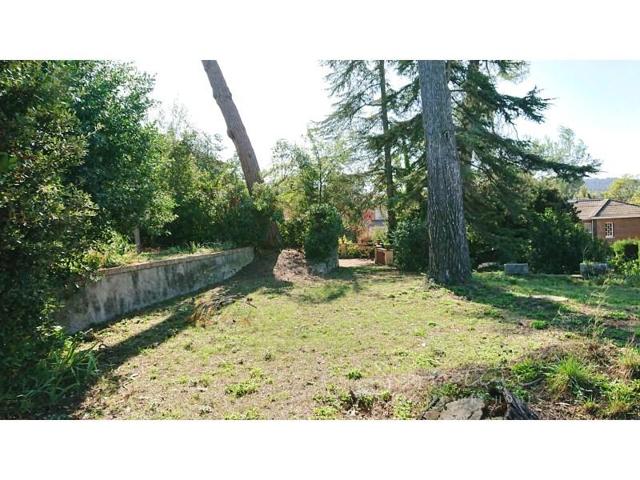 Parcela en venta en Sant Cugat del Vallès photo 0