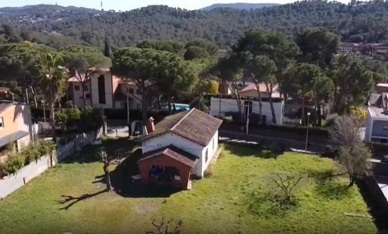 Parcela en venta en Sant Cugat del Vallès, Valldoreix photo 0