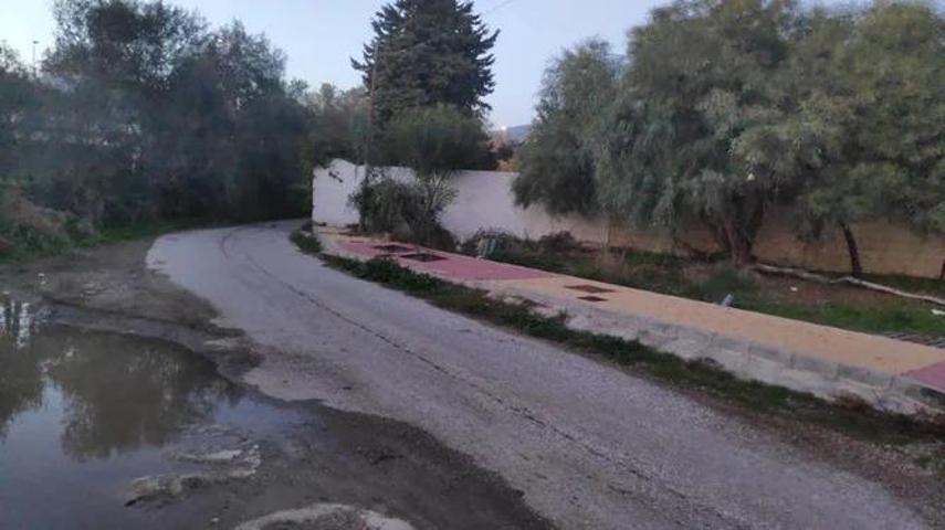 Parcela en venta en Marbella, Las Lomas de Río Verde photo 0