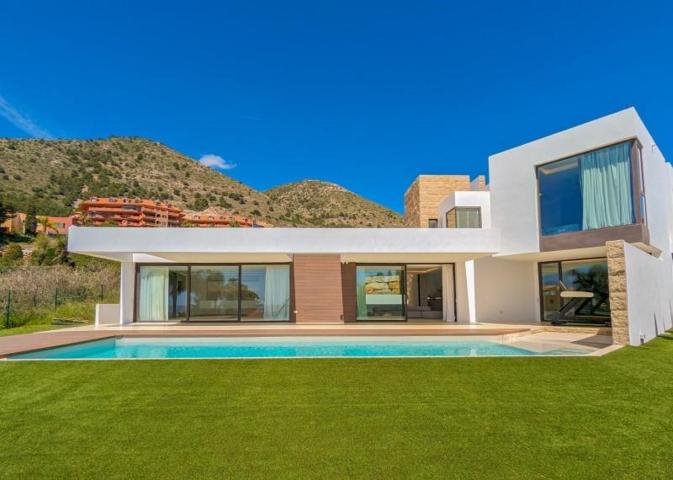 Chalet en venta en Benalmádena, Capellanía photo 0