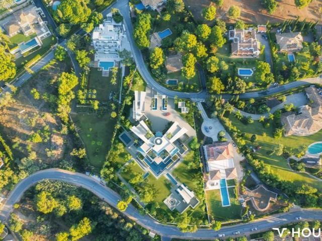 Parcela en venta en Marbella, Cascada de camoján photo 0