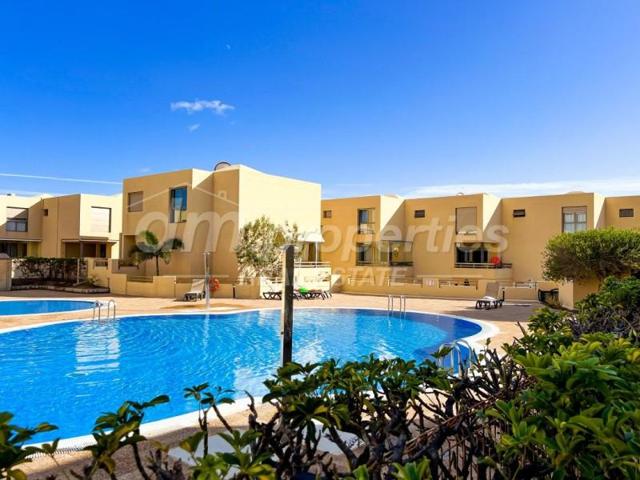 Adosada en venta en Granadilla de Abona, La Tejita photo 0