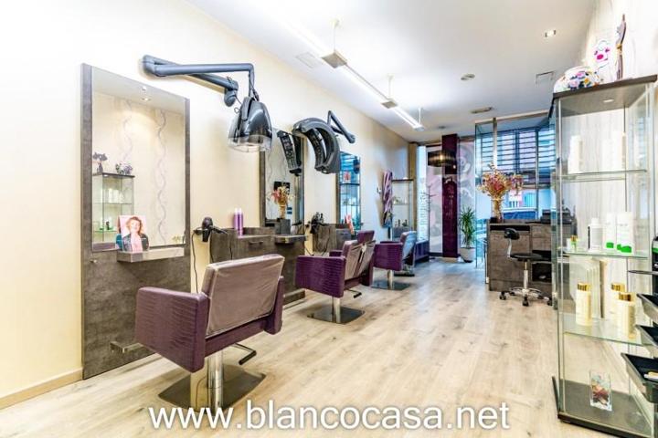 Local comercial en alquiler en Carballo, A PONTE photo 0