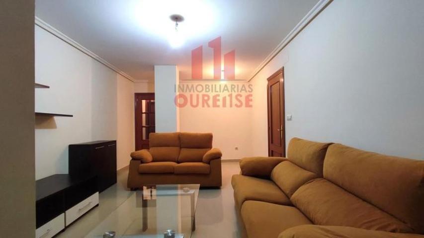 Piso en alquiler en San Cibrao das Viñas, Piñeiral photo 0